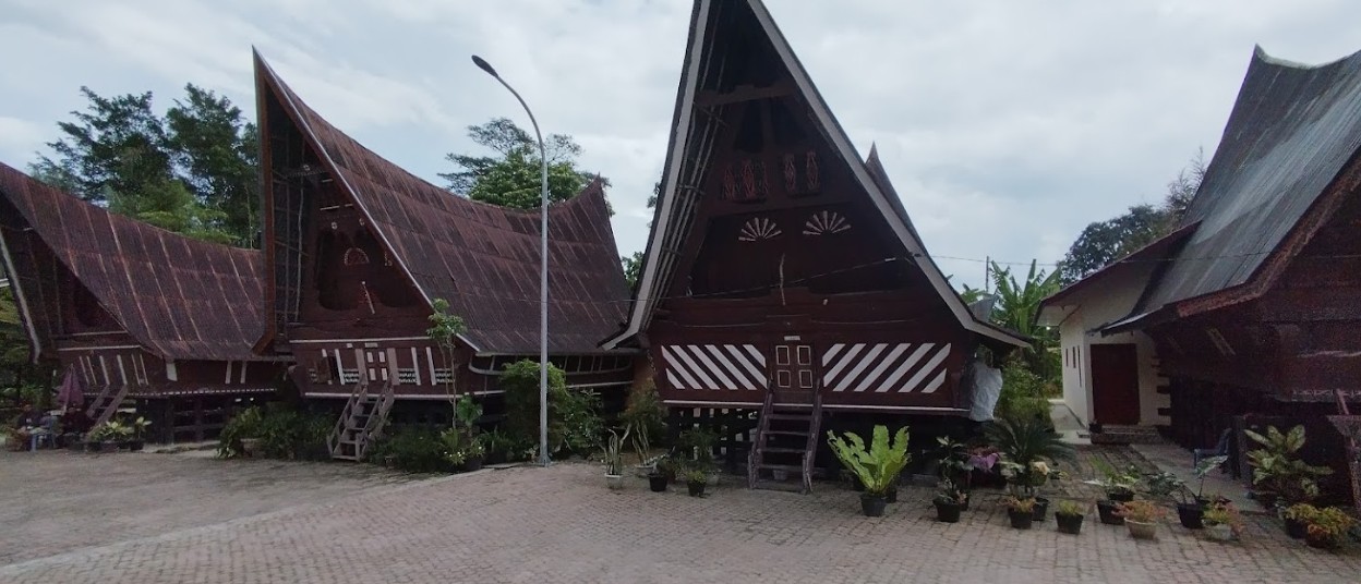 Desa Wisata Tomok Parsaoran